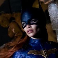 Filme da Batgirl é cancelado pela Warner Bros. Discovery
