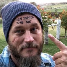 Vikings: Após ficar meses longe das redes sociais, ator retorna e publica vídeo