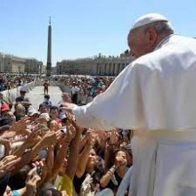 Homossexualidade não é crime, mas é pecado, diz papa Francisco