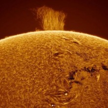 Imensa “cachoeira de plasma” é registrada no Sol