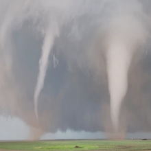 Tornados gêmeos assustam moradores do Colorado nos EUA