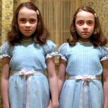 Atrizes que interpretaram as gêmeas Grady no filme ‘O Iluminado’ reaparecem em vídeo