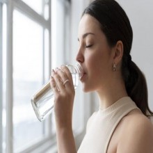 Os benefícios da água alcalina