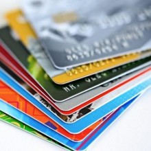 Golpe promete devolução de encargos pagos aos cartões de crédito