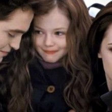 Filha de Edward e Bella em ‘Crepúsculo’ reaparece aos 22 anos em foto recente no Instagram
