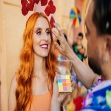 Maquiagem de carnaval: Especialista alerta para cuidados com a pele