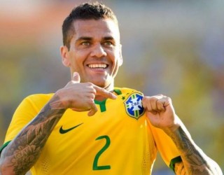 Daniel Alves titular na Copa do Mundo 2022