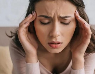 7 doenças que têm como sintoma dor de cabeça persistente