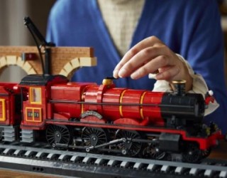 Hogwarts Express chega em LEGO