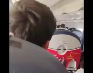 Passageiro registra em vídeo queda de dentro do avião ATR 72 no Nepal. Assista