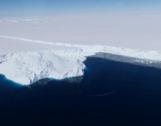 Correntes oceânicas ameaçam derrubar plataformas de gelo da Antártica